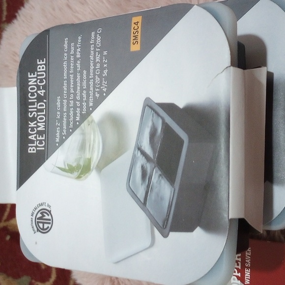 Bar ware set with big cube trays wine stoppers jiggers - Picture 2 of 6